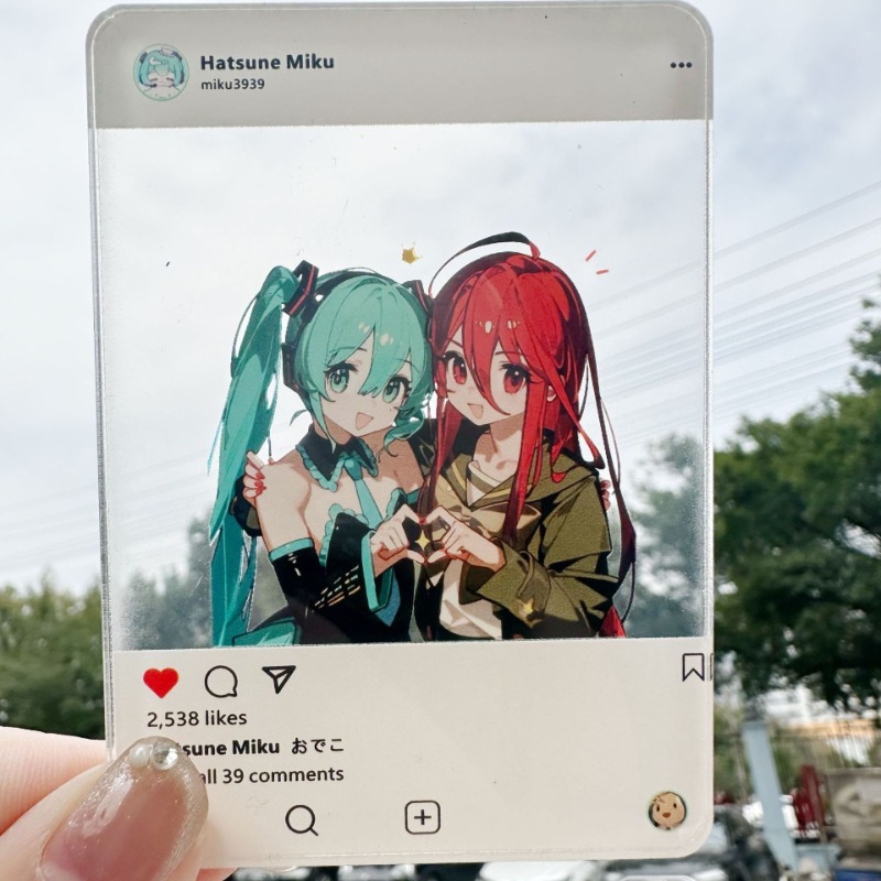 Anime Hatsune Miku Through Car - Anime Cosplay Girl Photo 评论和价格