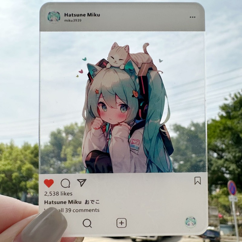 Anime Hatsune Miku Through Car - Anime Cosplay Girl Photo 评论和价格